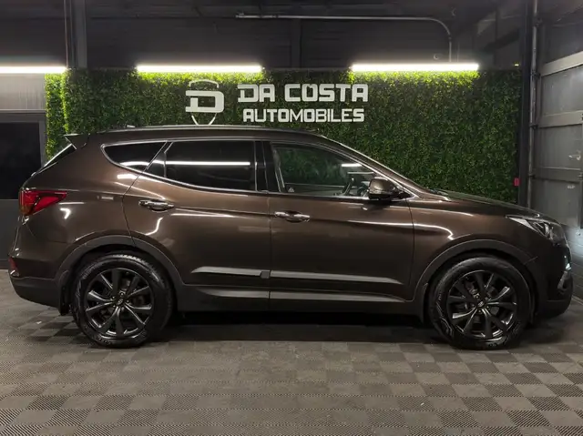 Hyundai Santa Fe view 2