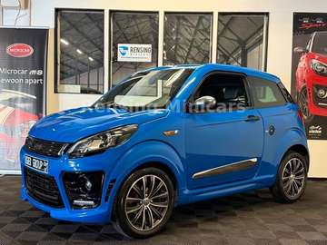 JS50L Ultimate Sport DCI Mopedauto Microcar 45KM