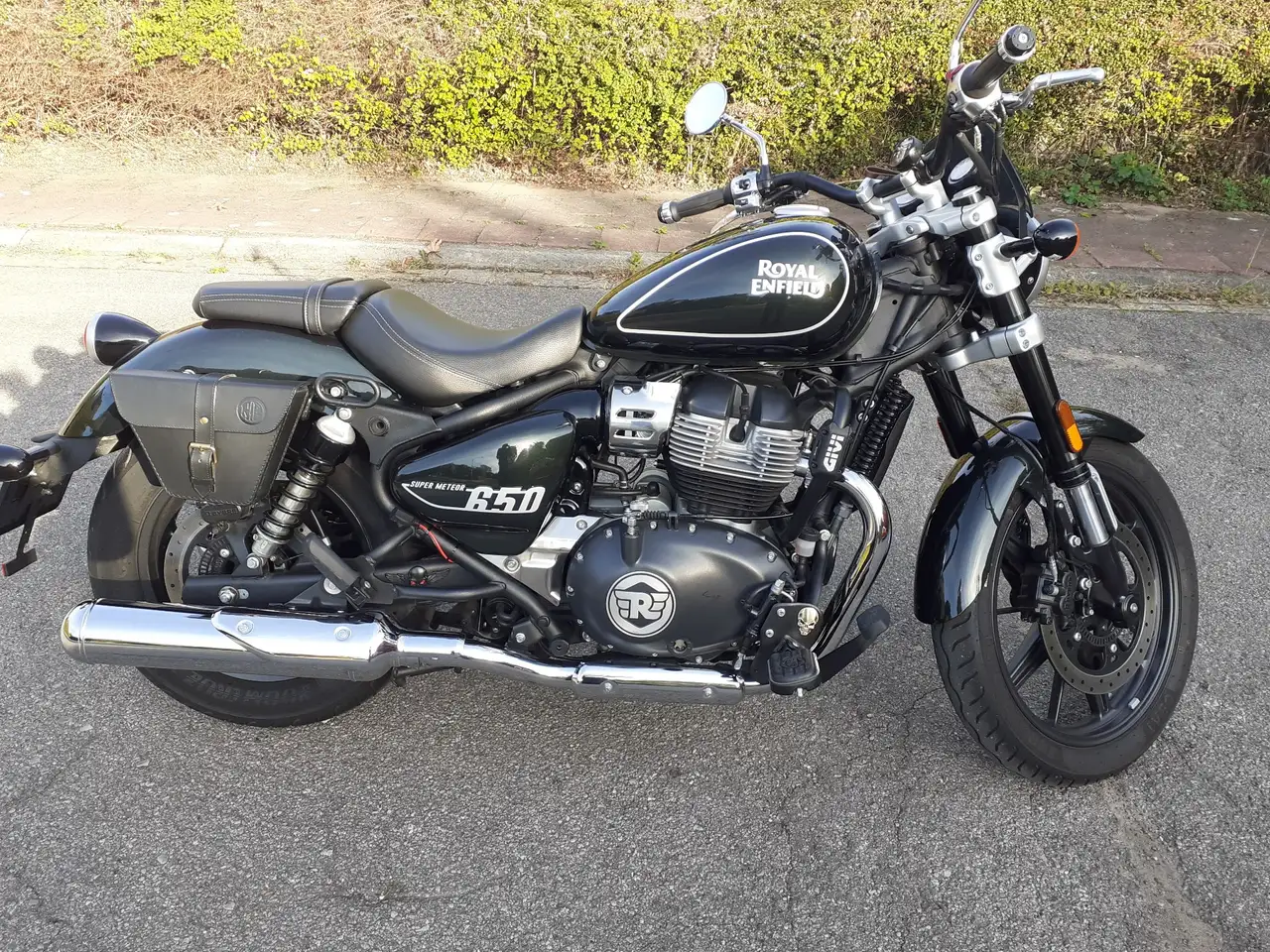 Royal Enfield Super Meteor 650