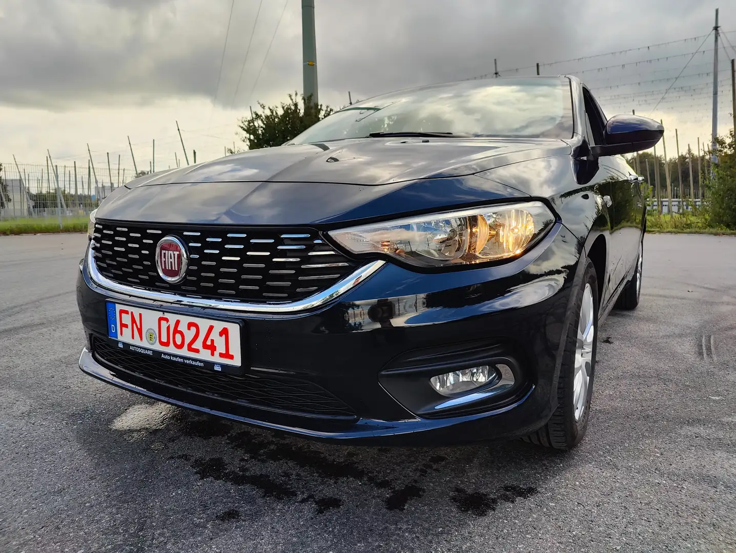Fiat Tipo Lounge / 41.200km / TÜV und Zahnriemen NEU Schwarz - 1
