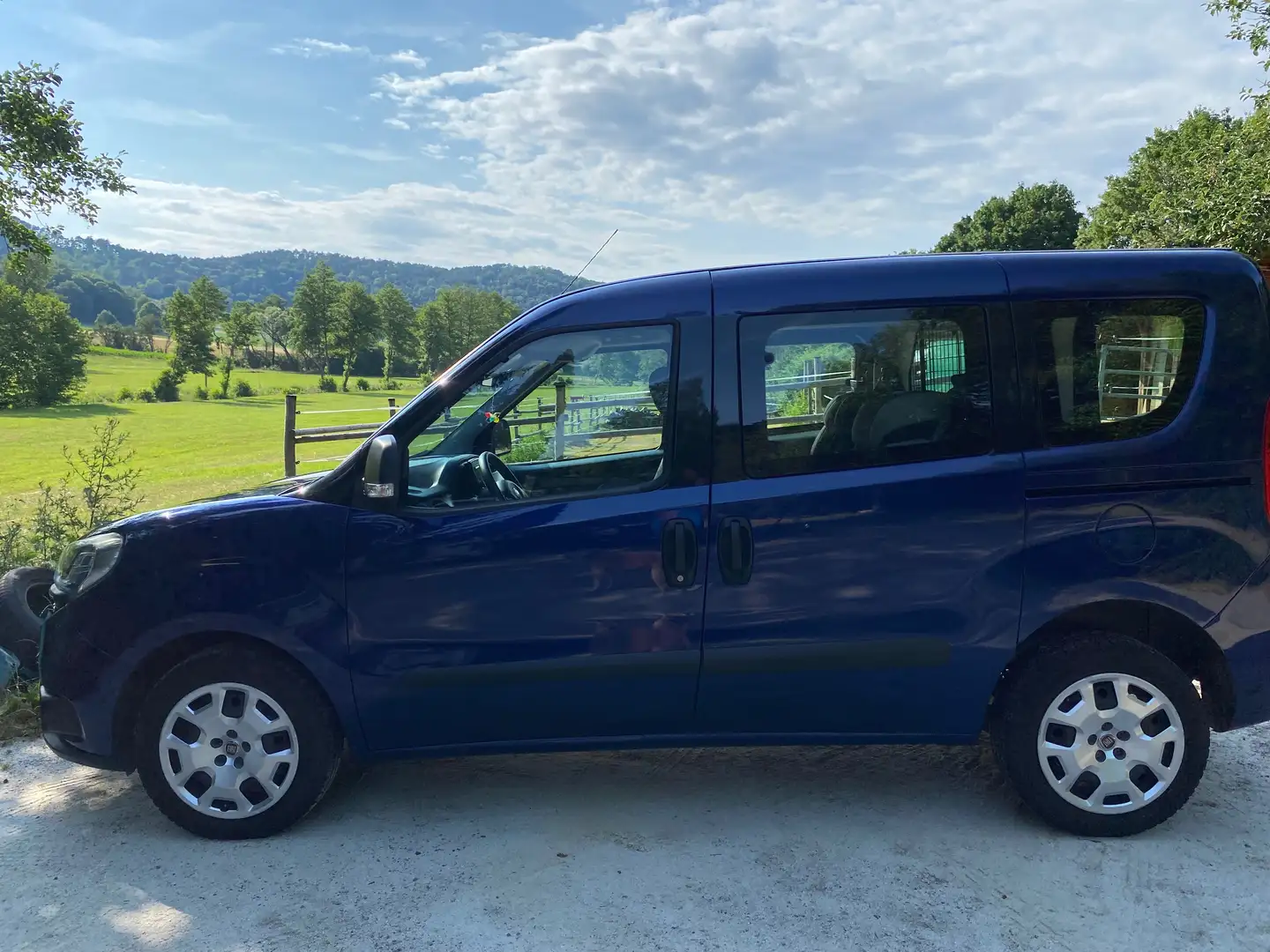 Fiat Doblo Doblo 1.4 Start&Stop Easy Blau - 2