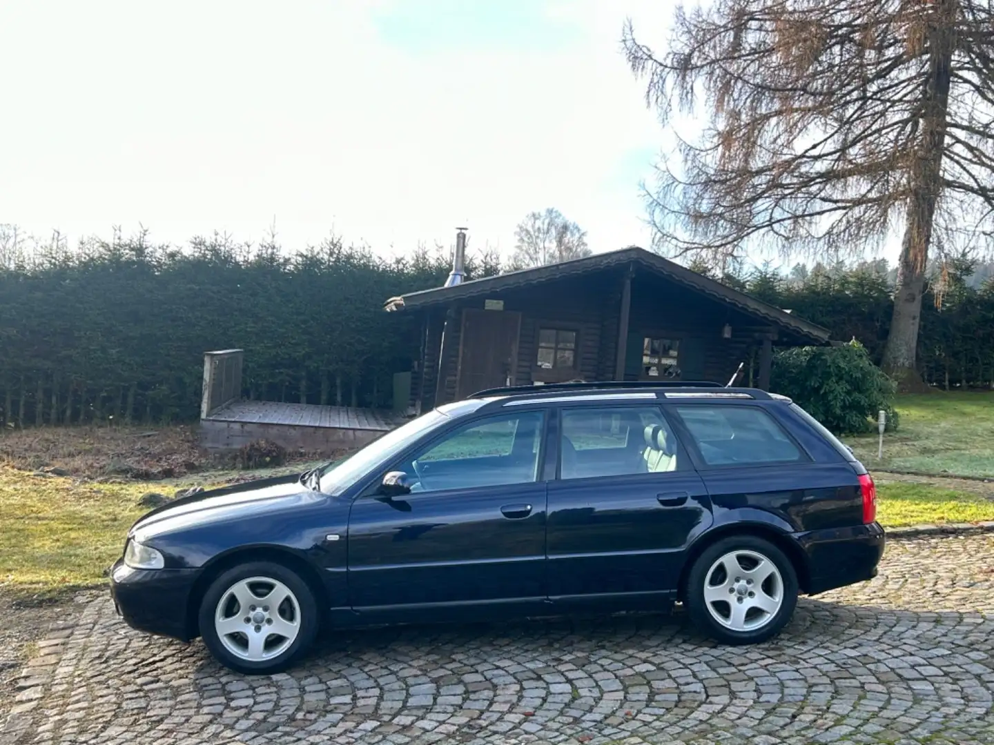 Audi A4 2.5 TDI Avant Quattro,Recaro,6Gang Blau - 2