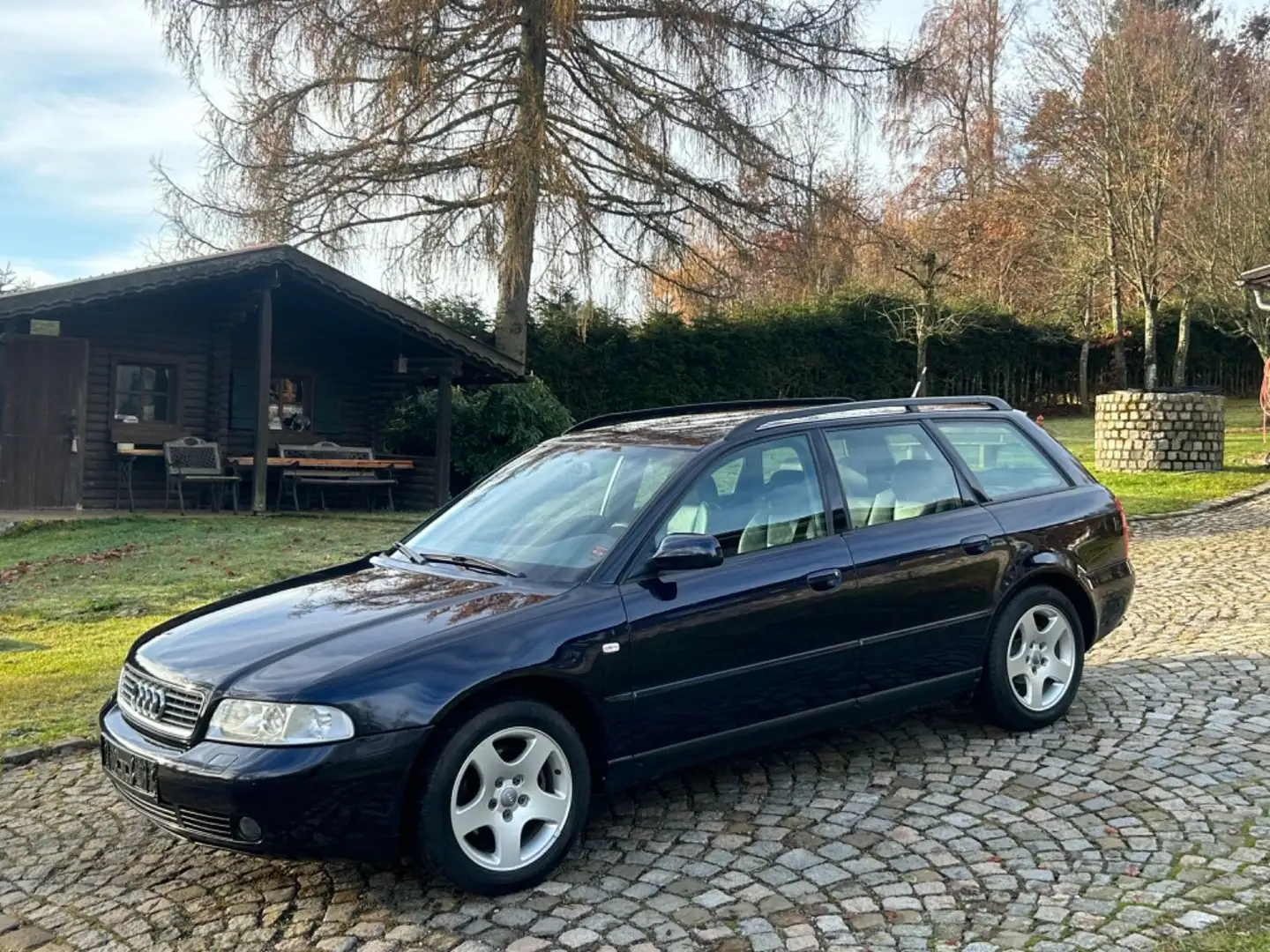 Audi A4 2.5 TDI Avant Quattro,Recaro,6Gang Blau - 1
