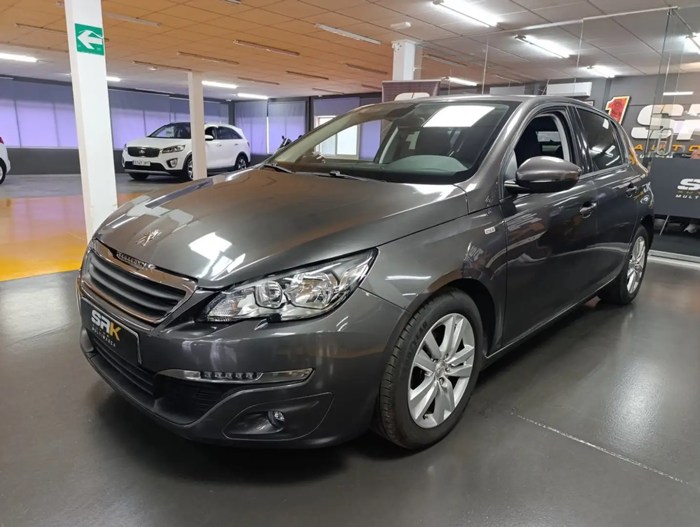 Peugeot 308 1.6 BlueHDi Style 100 Gris - 1