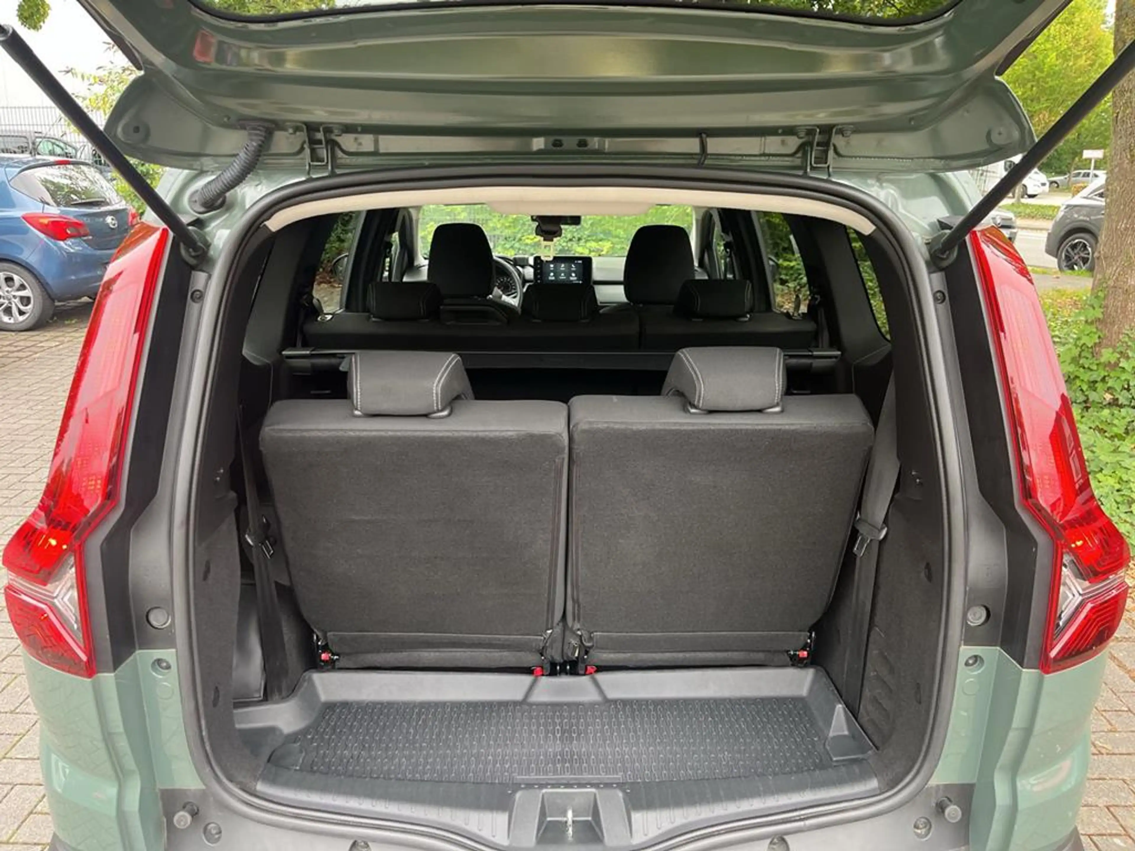 Dacia Jogger Extreme+ Tce100 Eco-G 7-Sitzer — photo 16