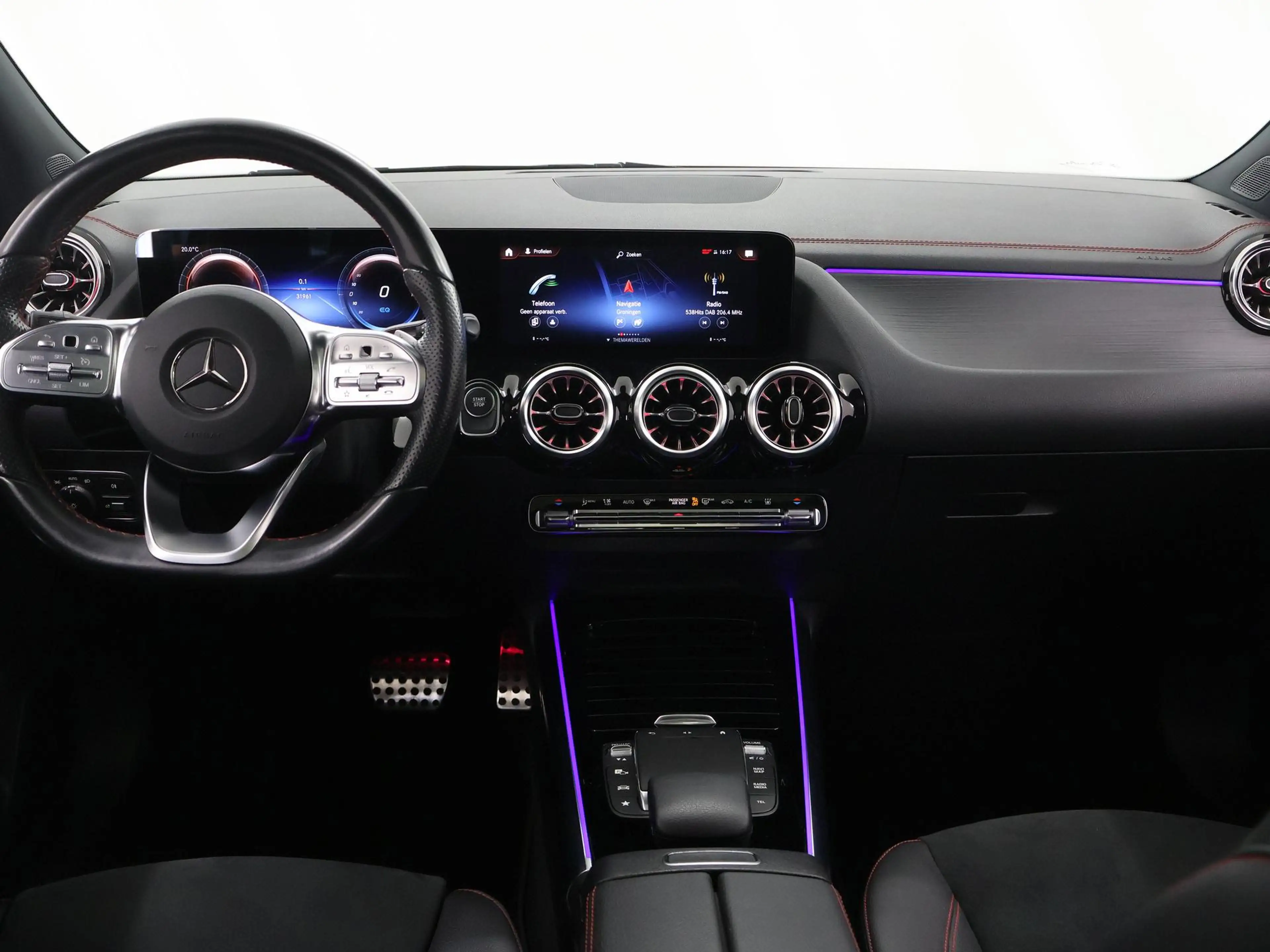 Mercedes-Benz EQA 250 AMG Line 67 kWh | Panoramadak | Trekhaak | Stoelve — photo 8