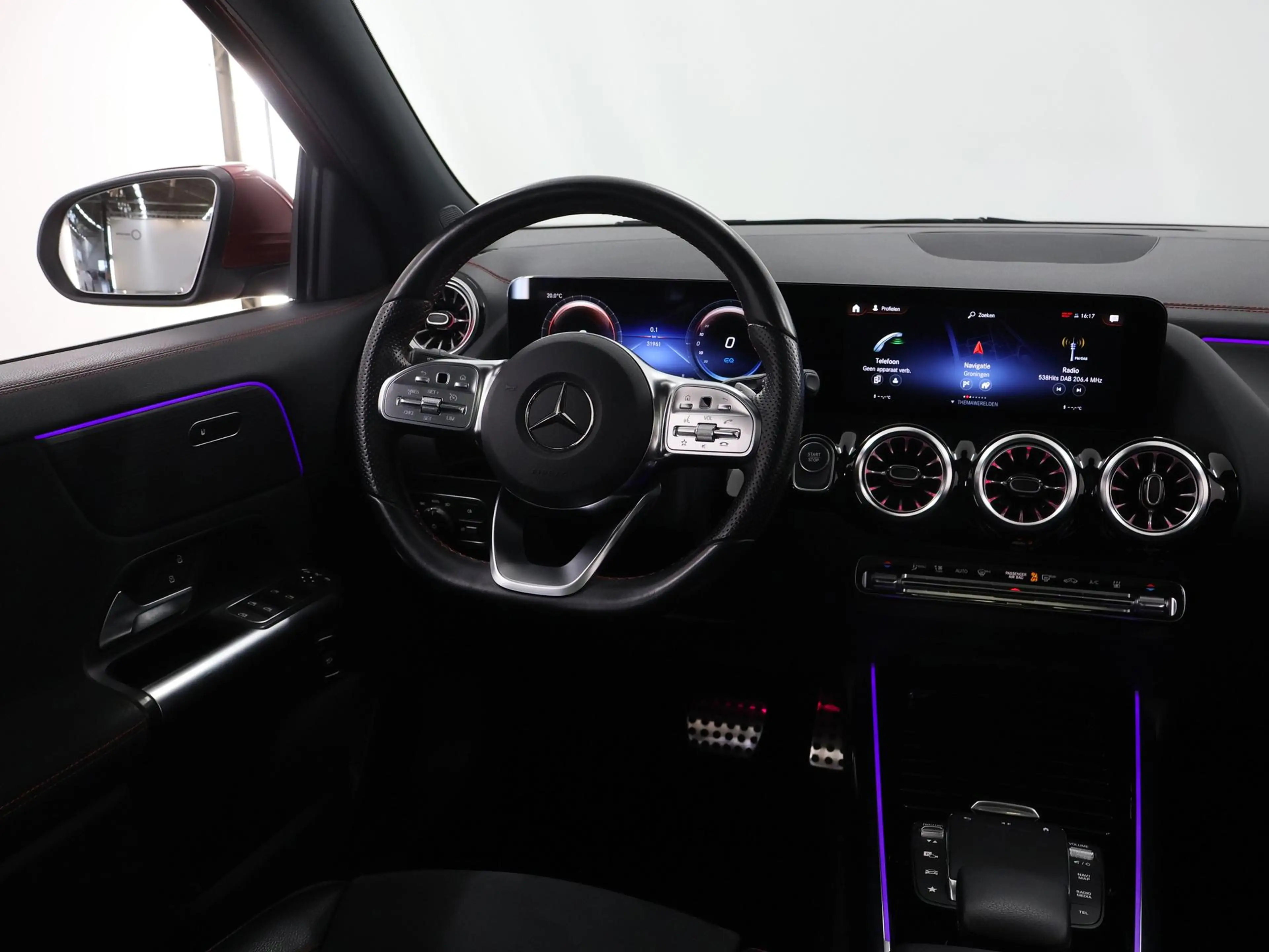 Mercedes-Benz EQA 250 AMG Line 67 kWh | Panoramadak | Trekhaak | Stoelve — photo 9