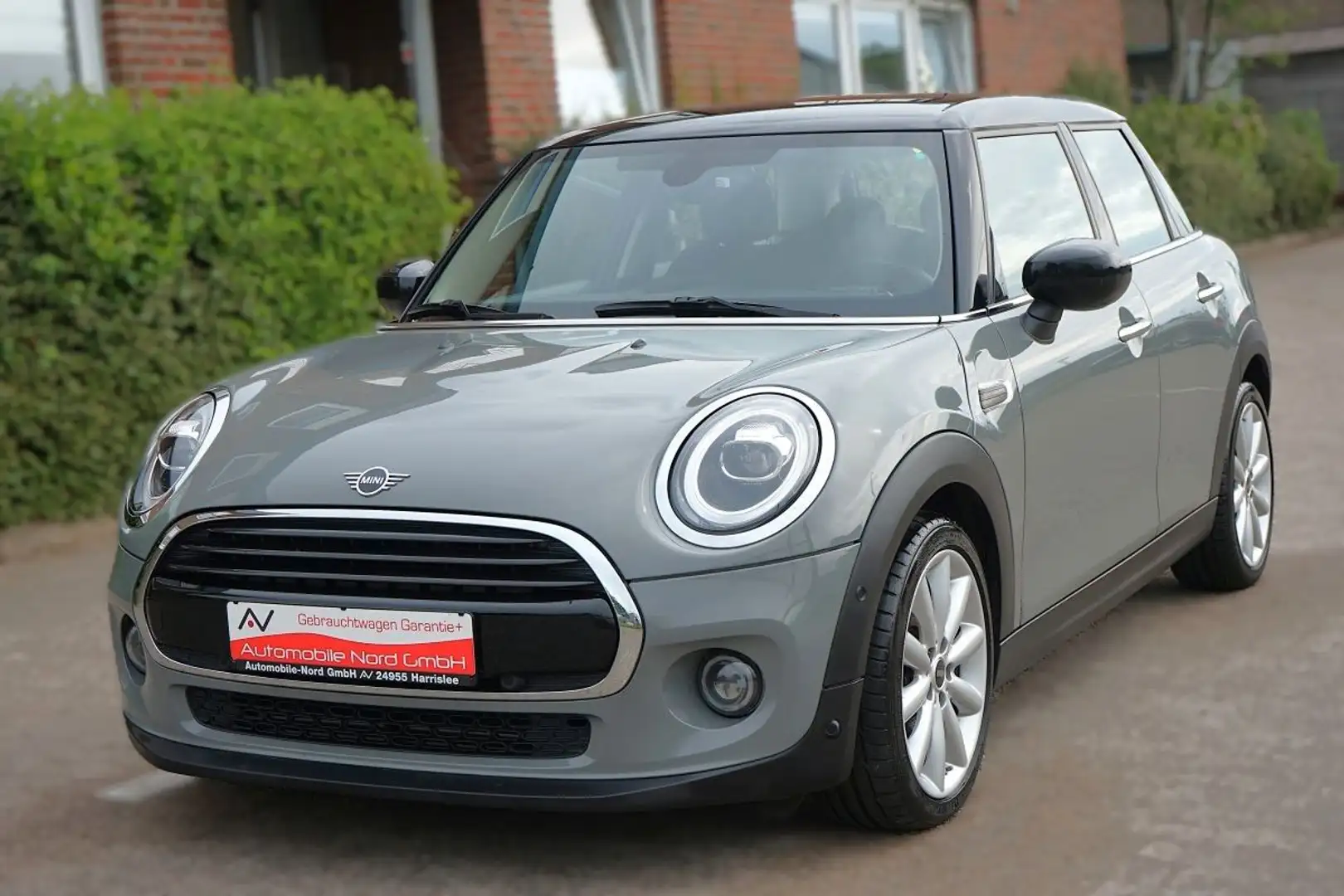 MINI Cooper 1,5*Automatik*Navi*Kamera*Hu Au Neu Gris - 1
