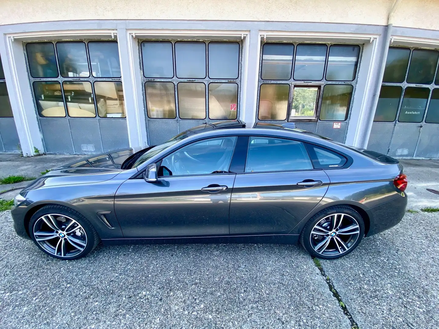BMW 440 i xDrive Gran Coupe Sport Line / Voll-LED Head-Up Gri - 1