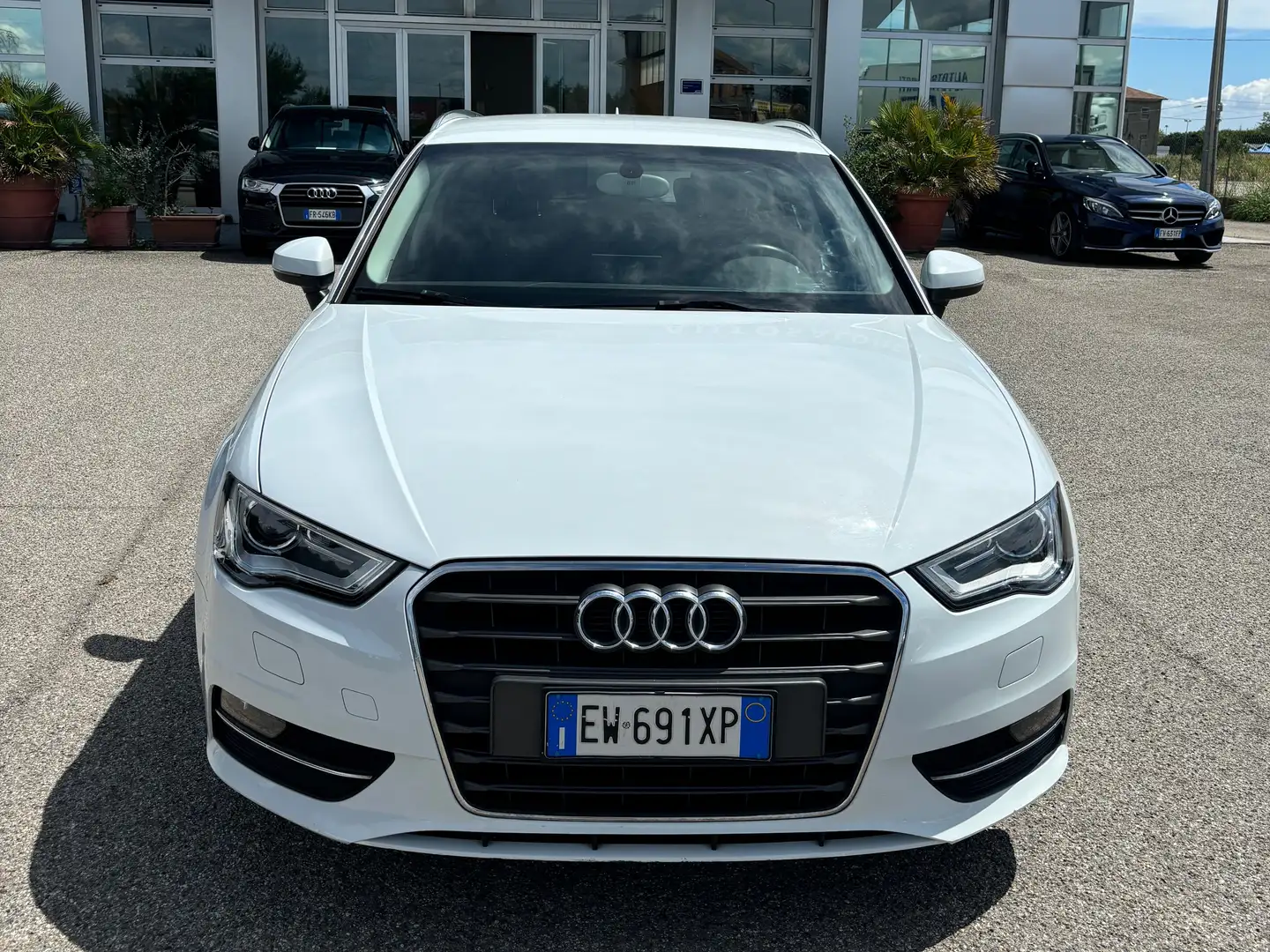 Audi A3 Audi A3 1.6TDI Ambiente Weiß - 2