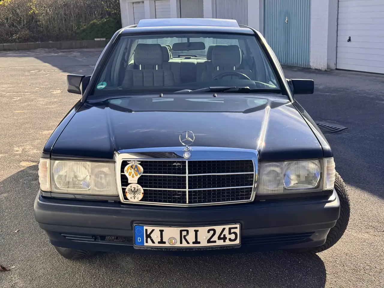Mercedes-Benz 190 W201 Schiebedach Erstlack Diplomatenblau, foto 5