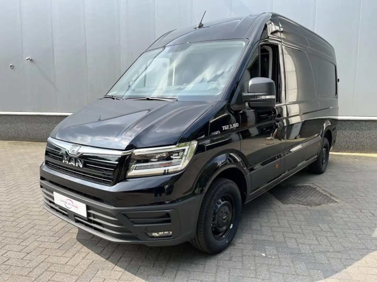 MAN TGE 3.160 Noir - 1