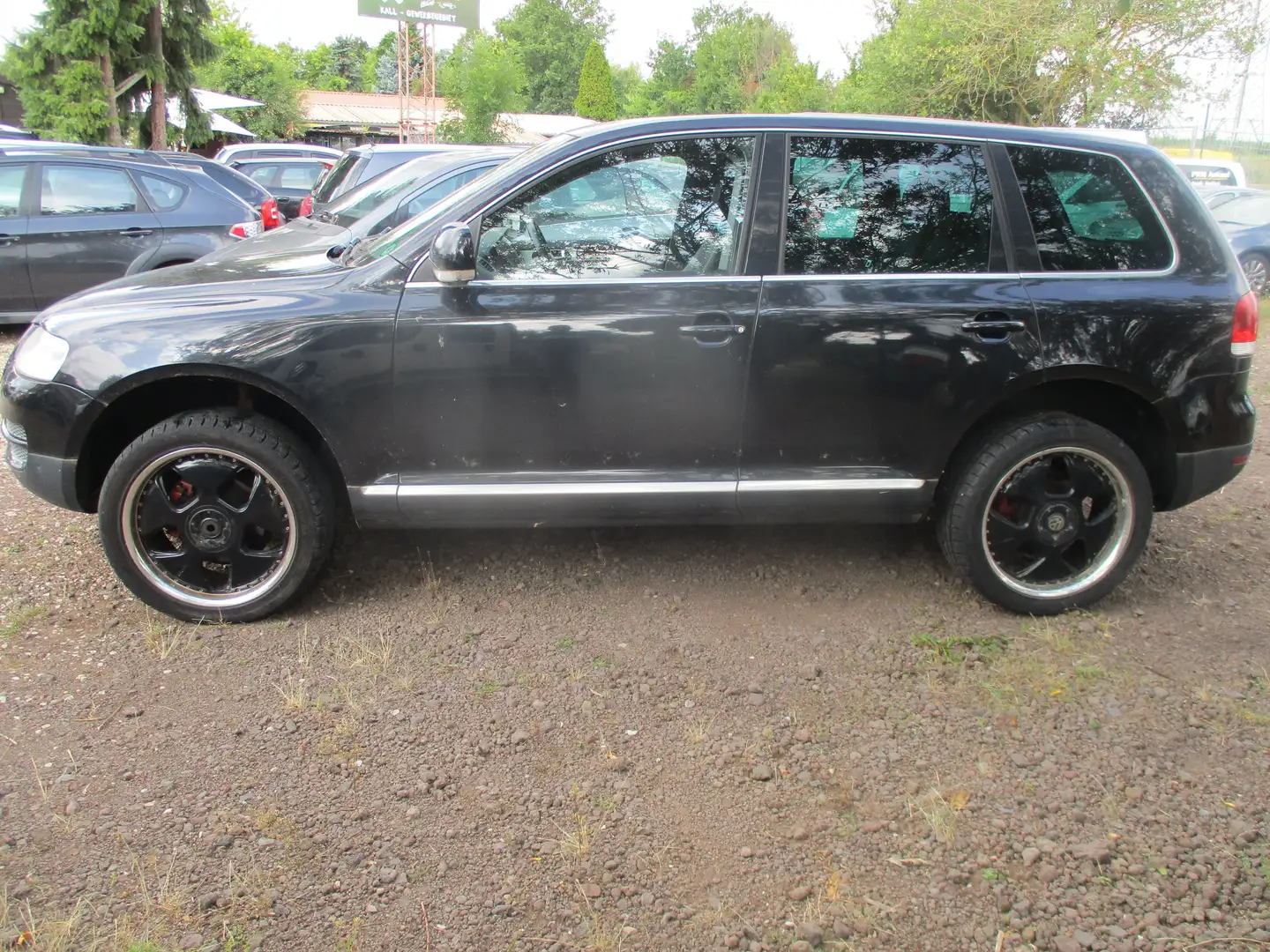 Volkswagen Touareg - 2