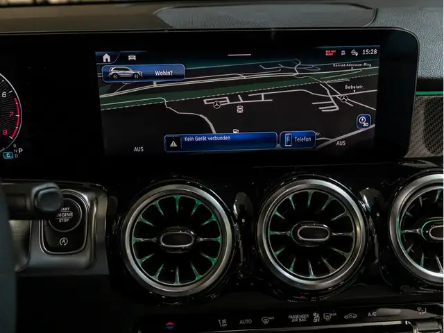 Mercedes-Benz GLB view 14