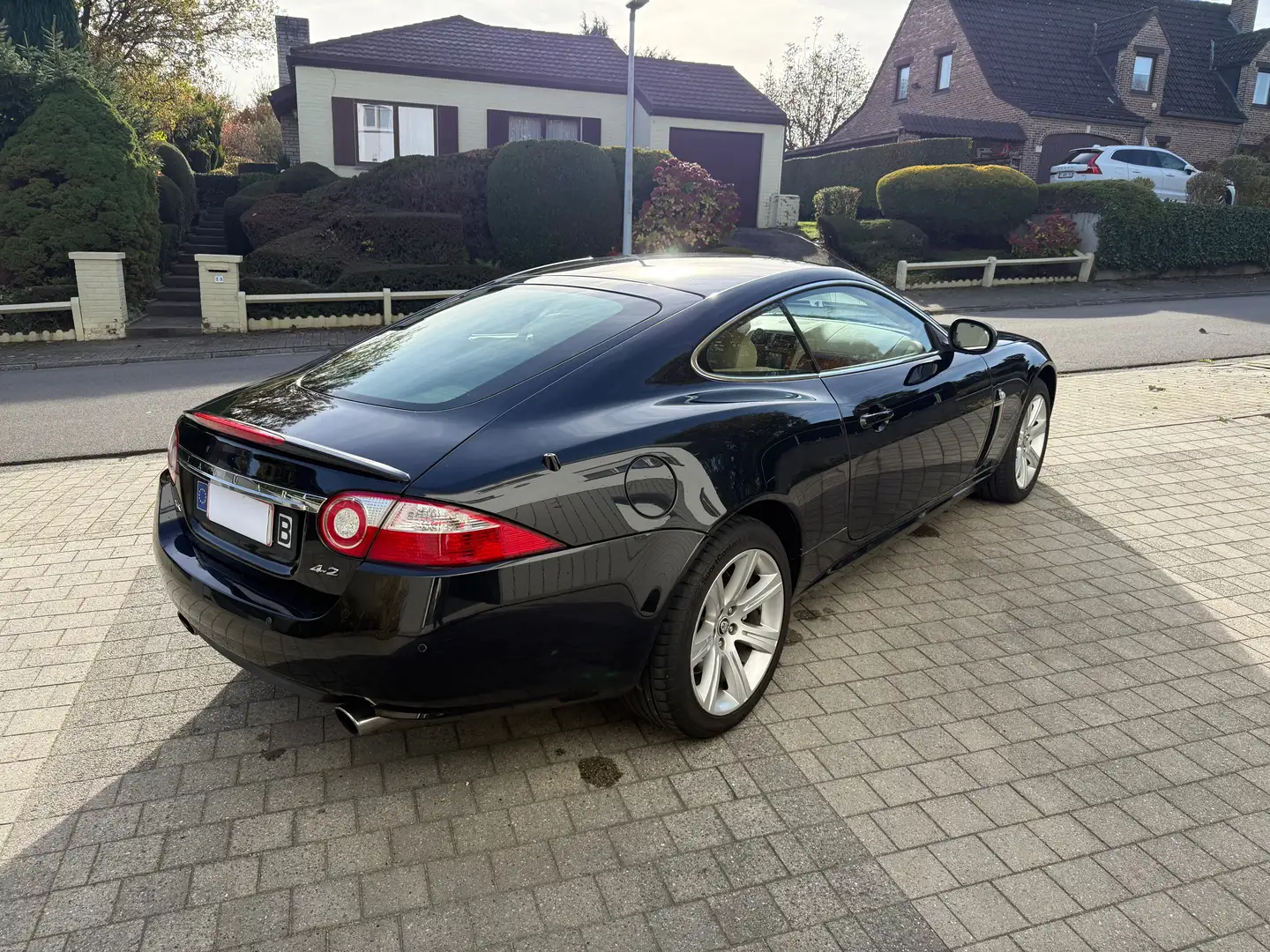 Jaguar XK XK Coupé 4.2i V8 Noir - 1