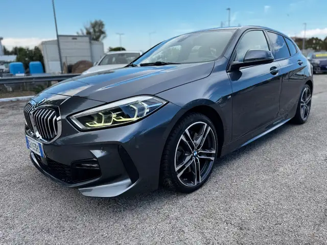 BMW 120 120d xDrive 5p. Msport