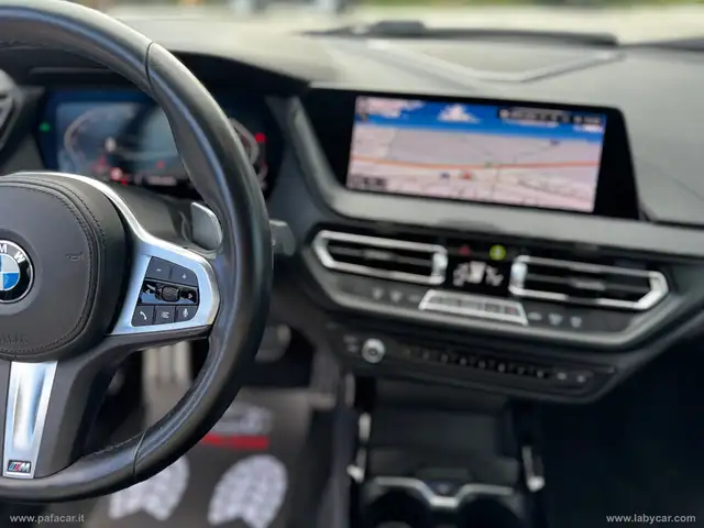 BMW 1 Series view 12