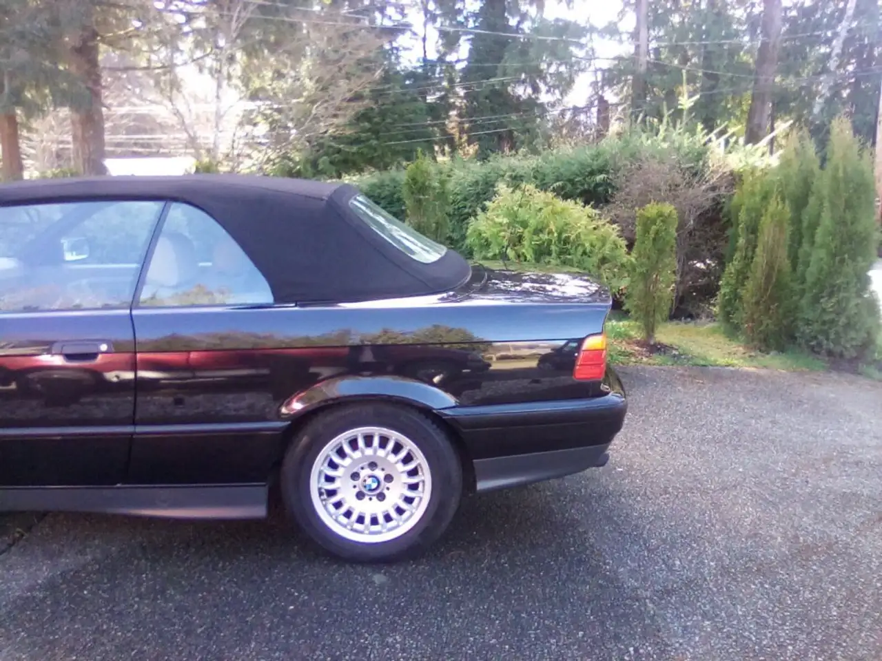 BMW 3 Series снимка BMW 3 Series