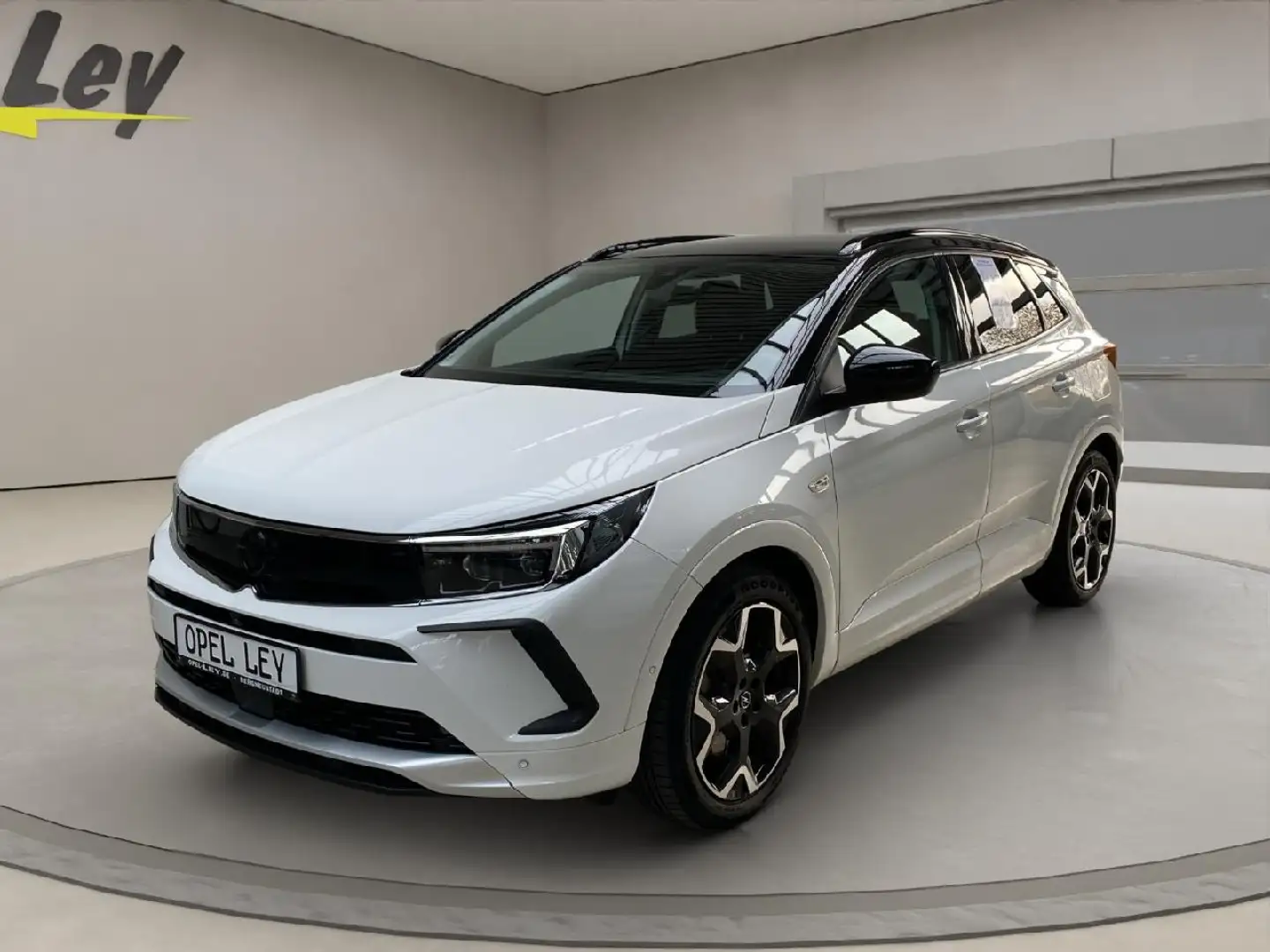 Opel Grandland Ultimate Plug-in-Hybrid 4 Blanc - 2