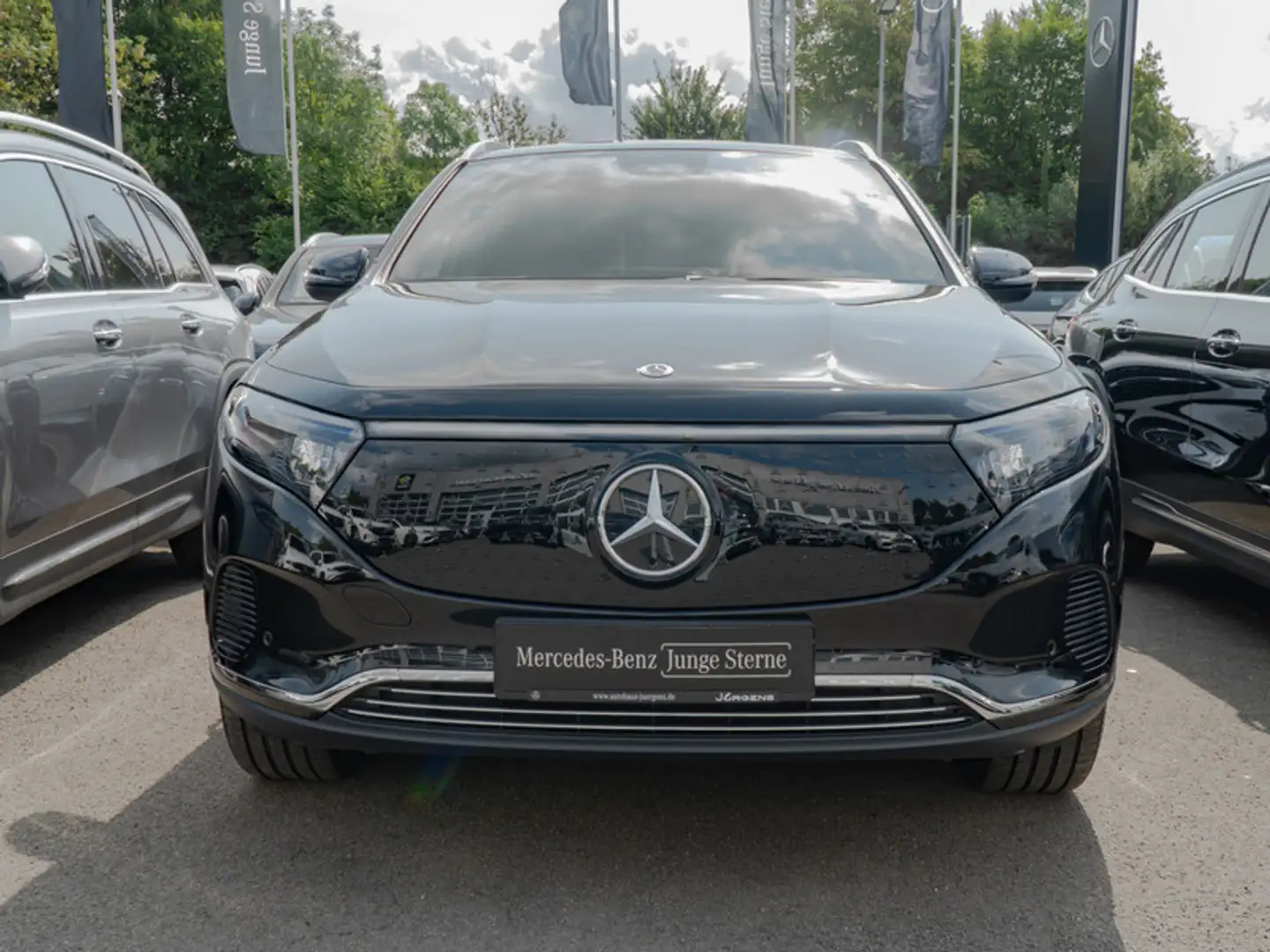 Mercedes-Benz EQA 300 4M Progressive/LED/Cam/Pano/AHK/Winter Noir - 2