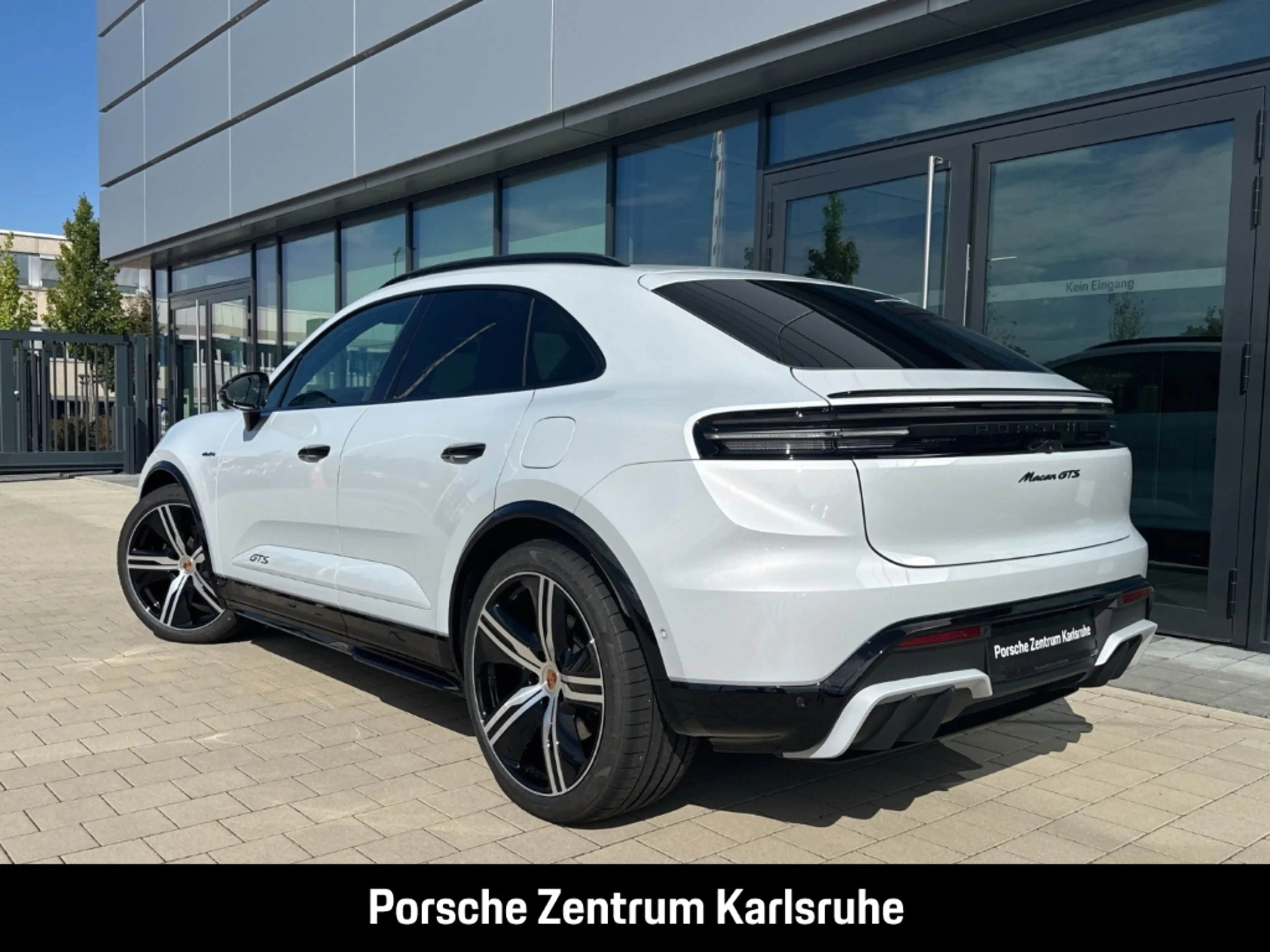 Porsche Macan GTS HA-Lenkung Head-Up Surround-View BOSE — photo 3