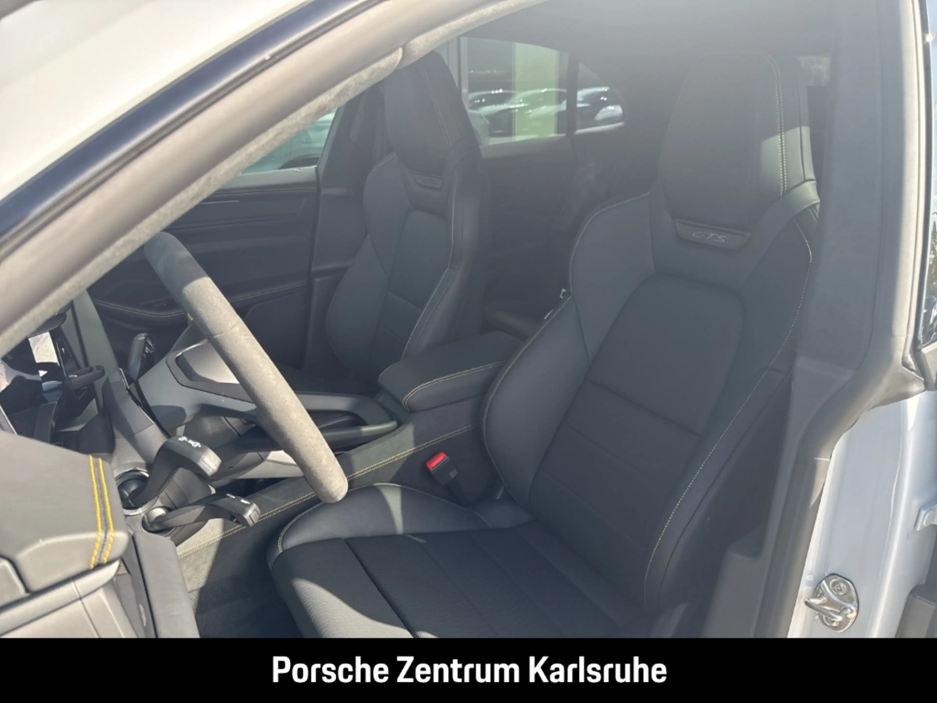 Porsche Macan GTS HA-Lenkung Head-Up Surround-View BOSE — photo 8