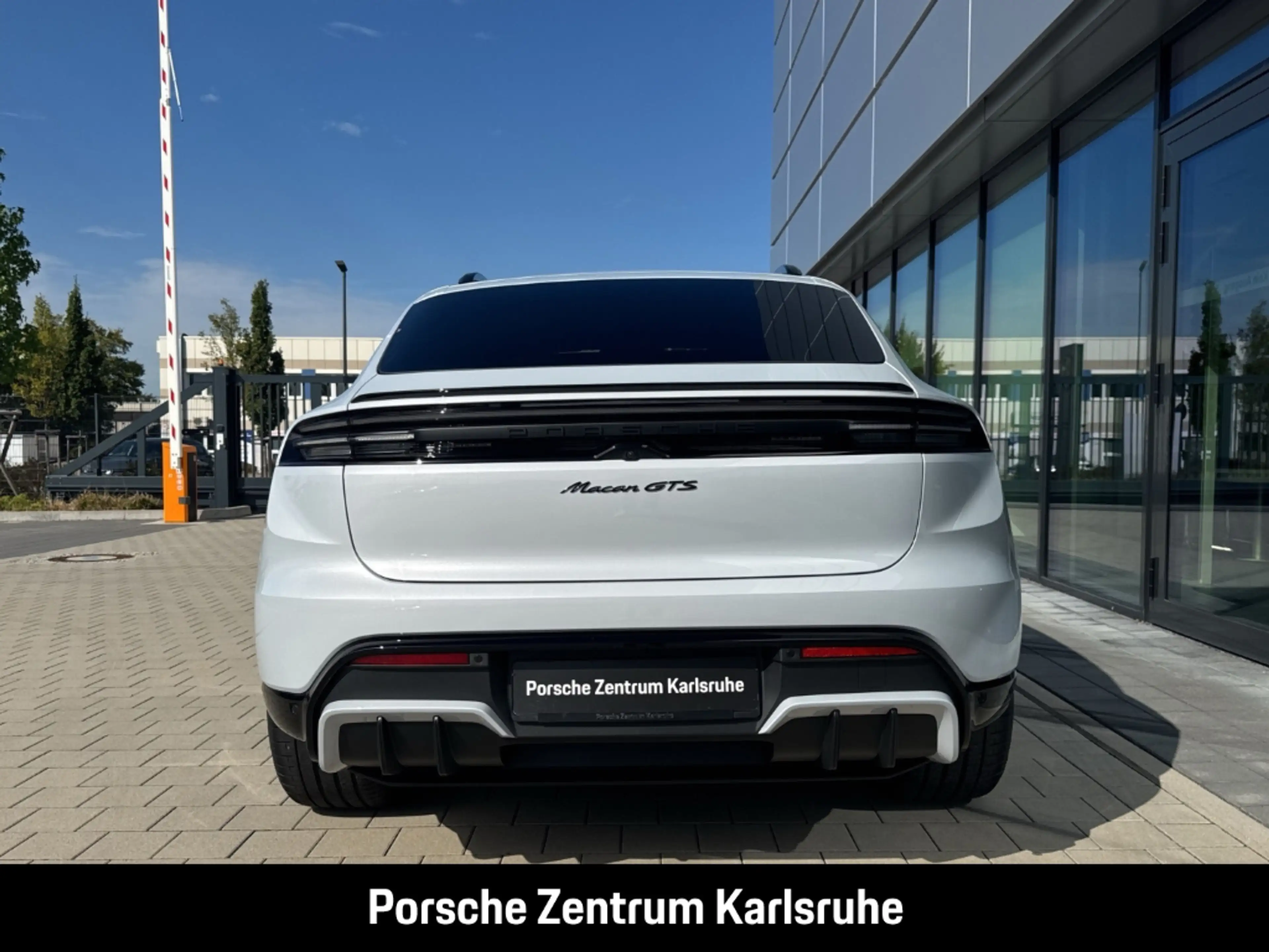 Porsche Macan GTS HA-Lenkung Head-Up Surround-View BOSE — photo 5