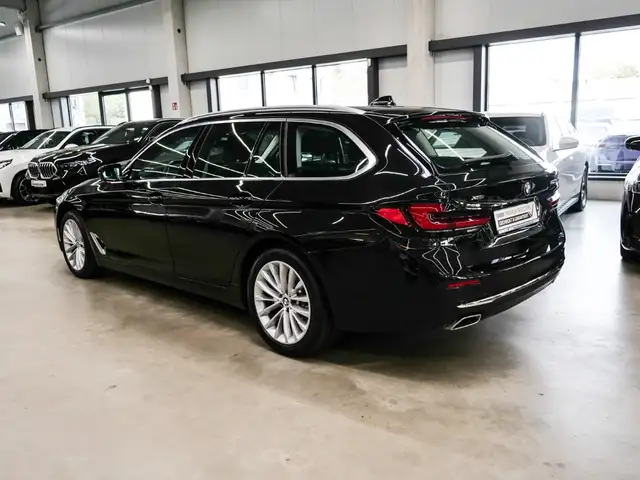 BMW 5 Series view 2