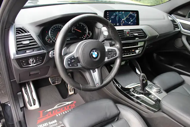 BMW X4 view 8