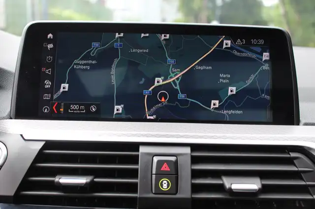 BMW X4 view 15