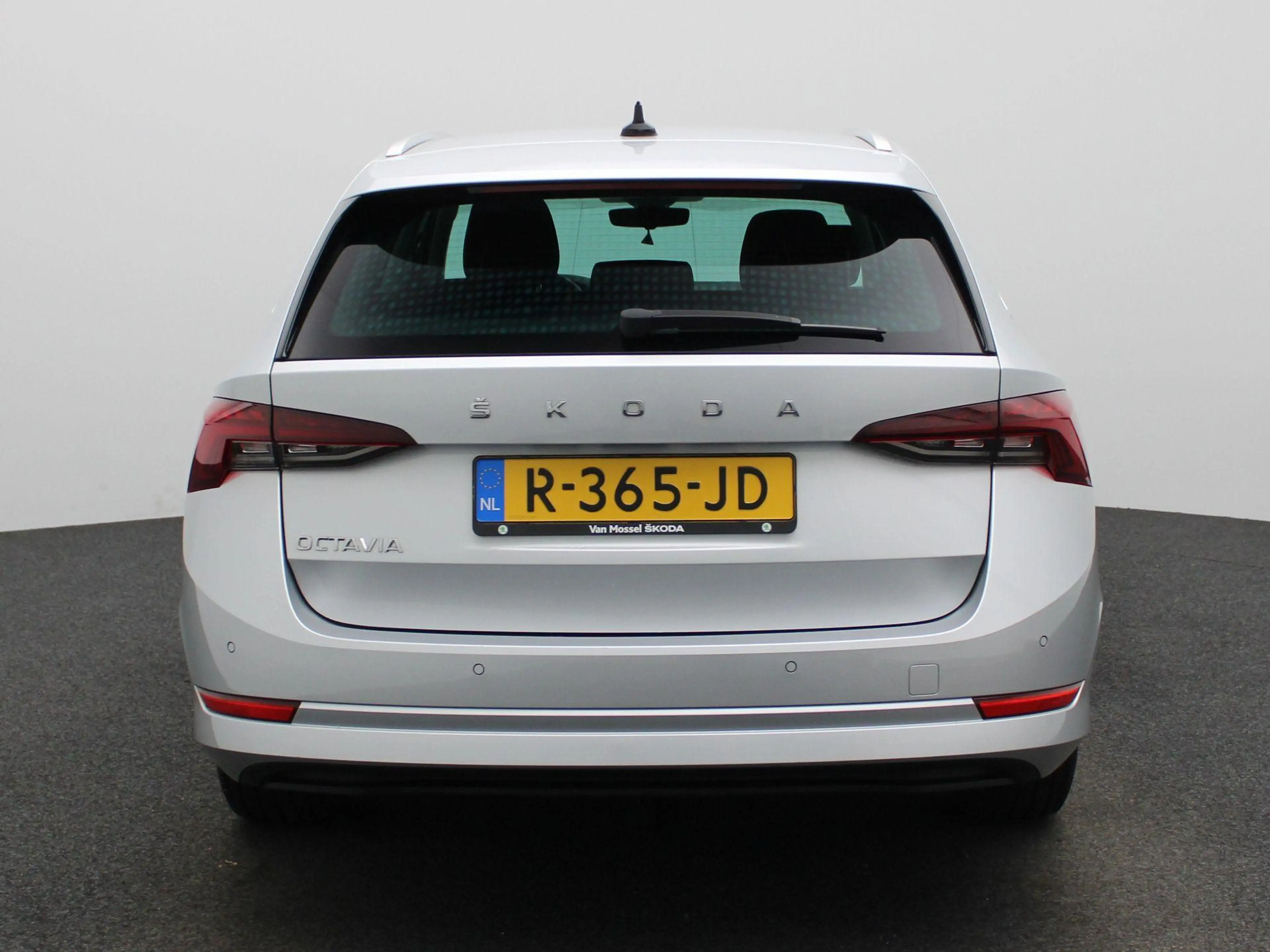Skoda Octavia Combi 1.0 TSI Business Edition Plus | STOELVERWARM — photo 5