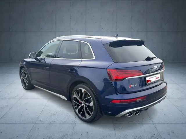 Audi SQ5 view 3