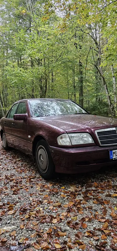 Mercedes-Benz C 180 Classic, foto 1