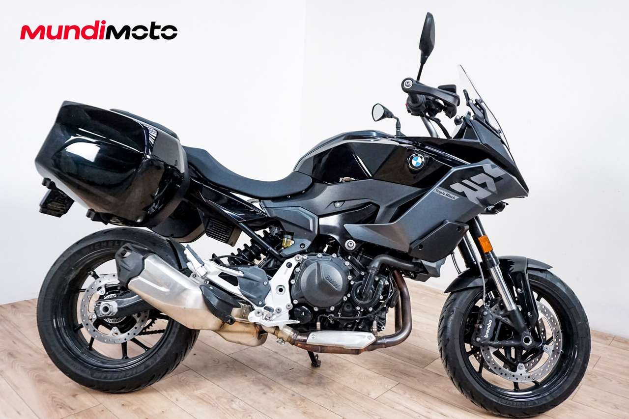 BMW F 900 XR