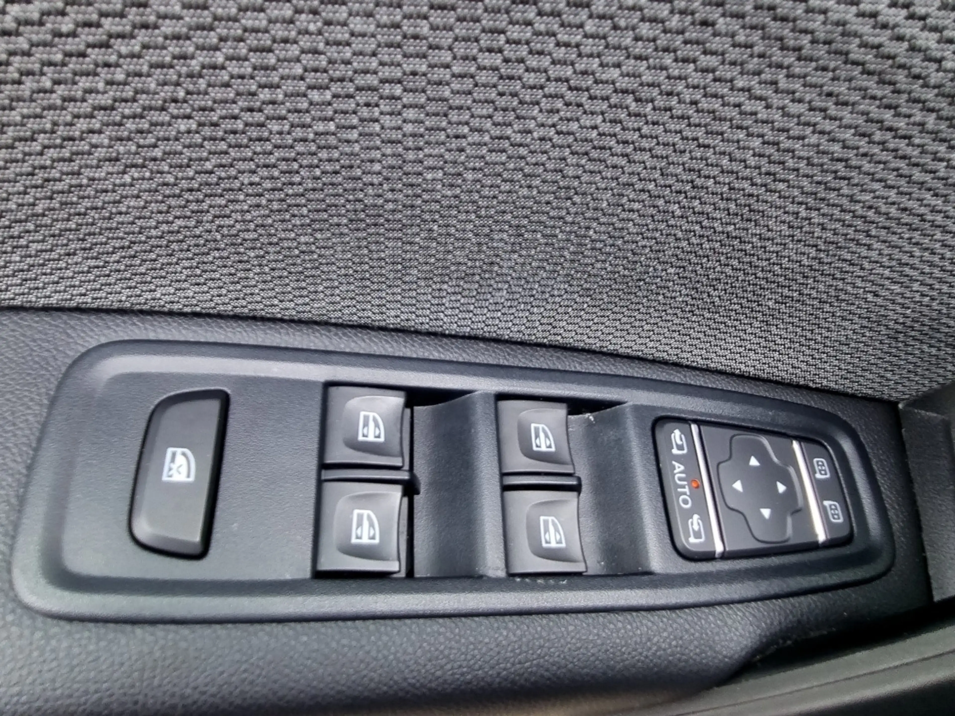 Renault Kangoo INTENS dCi 95 — photo 13