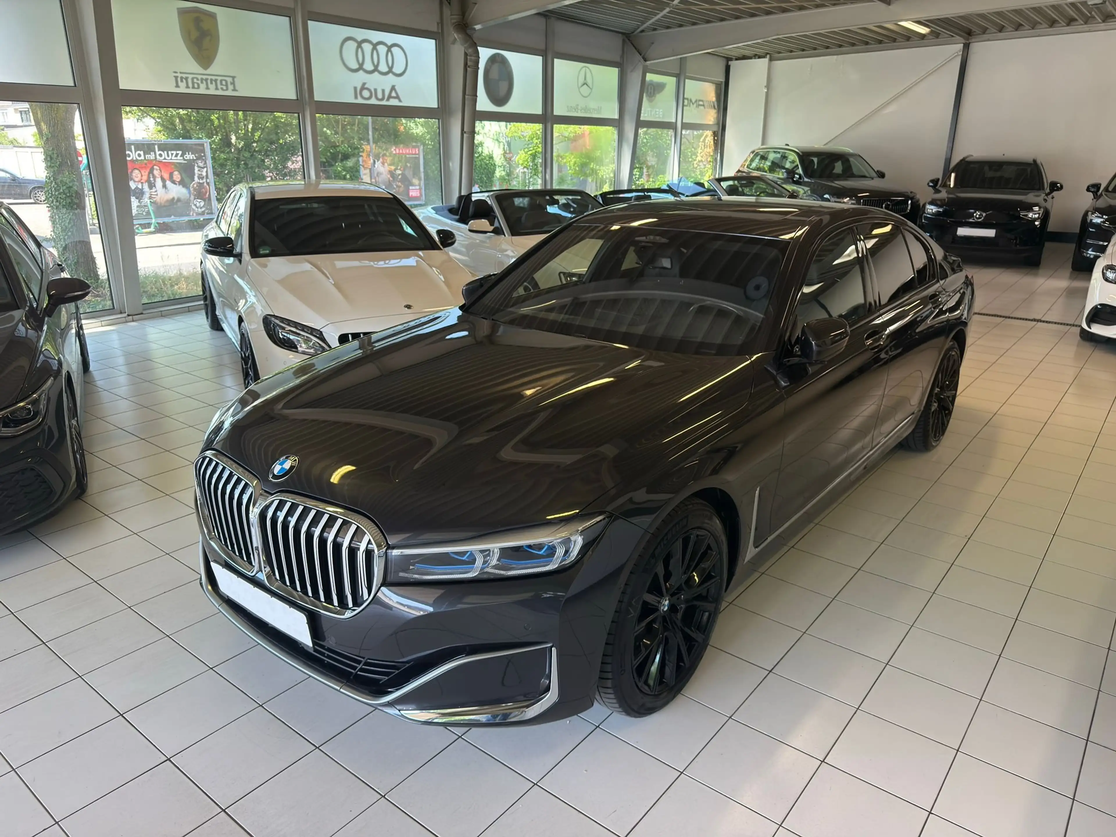 BMW 730 730 d xDrive/Massage/S.Dach/HUD/AHK/8Fach — photo 3