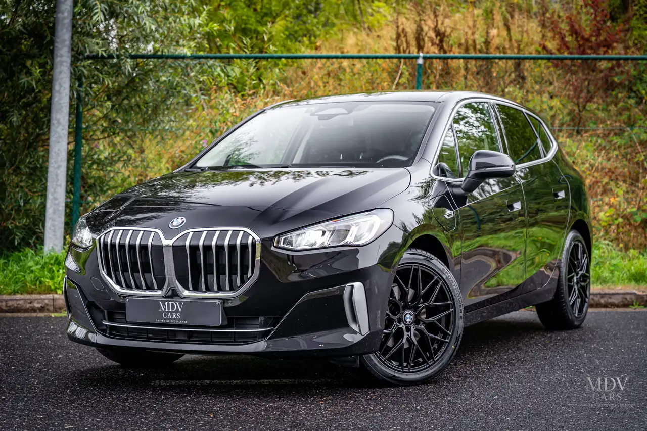 BMW 225