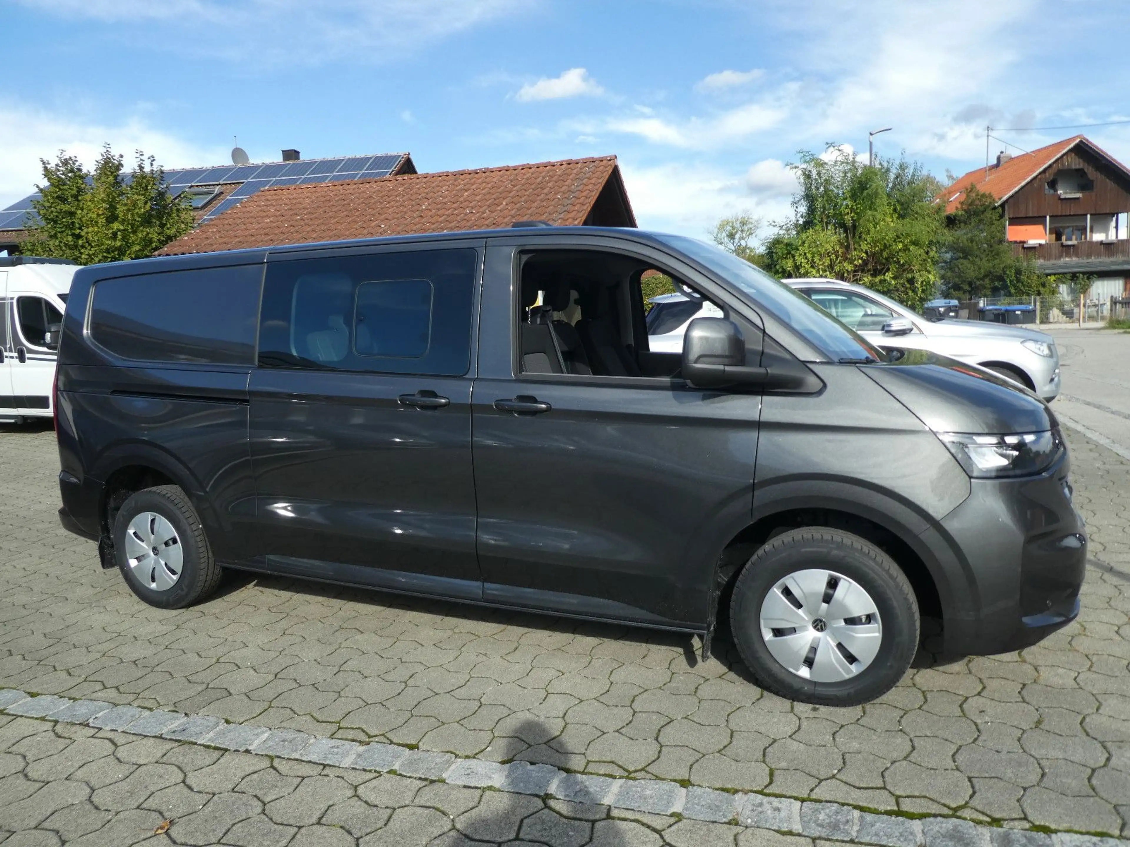 Volkswagen T7 Kombi Transporter Mixto 2x Schiebetüre+6-Si — photo 4