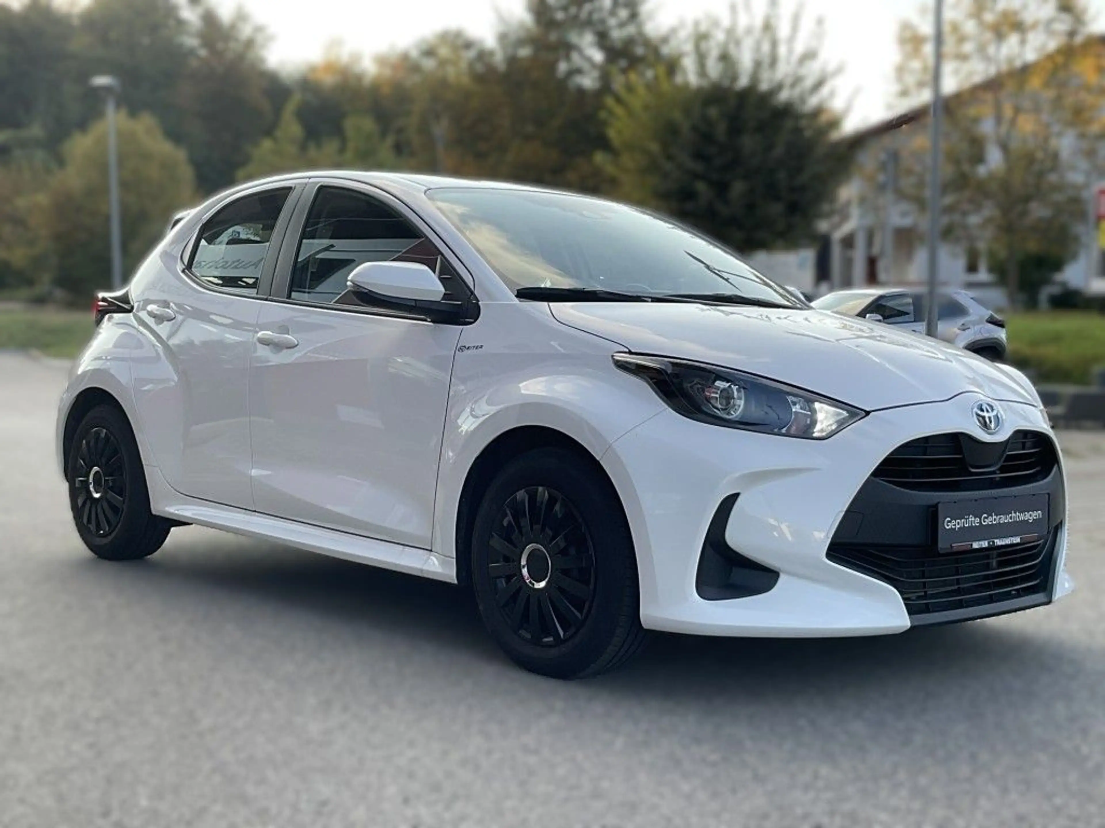 Toyota Yaris Hybrid 1.5 VVT-i Comfort — photo 6