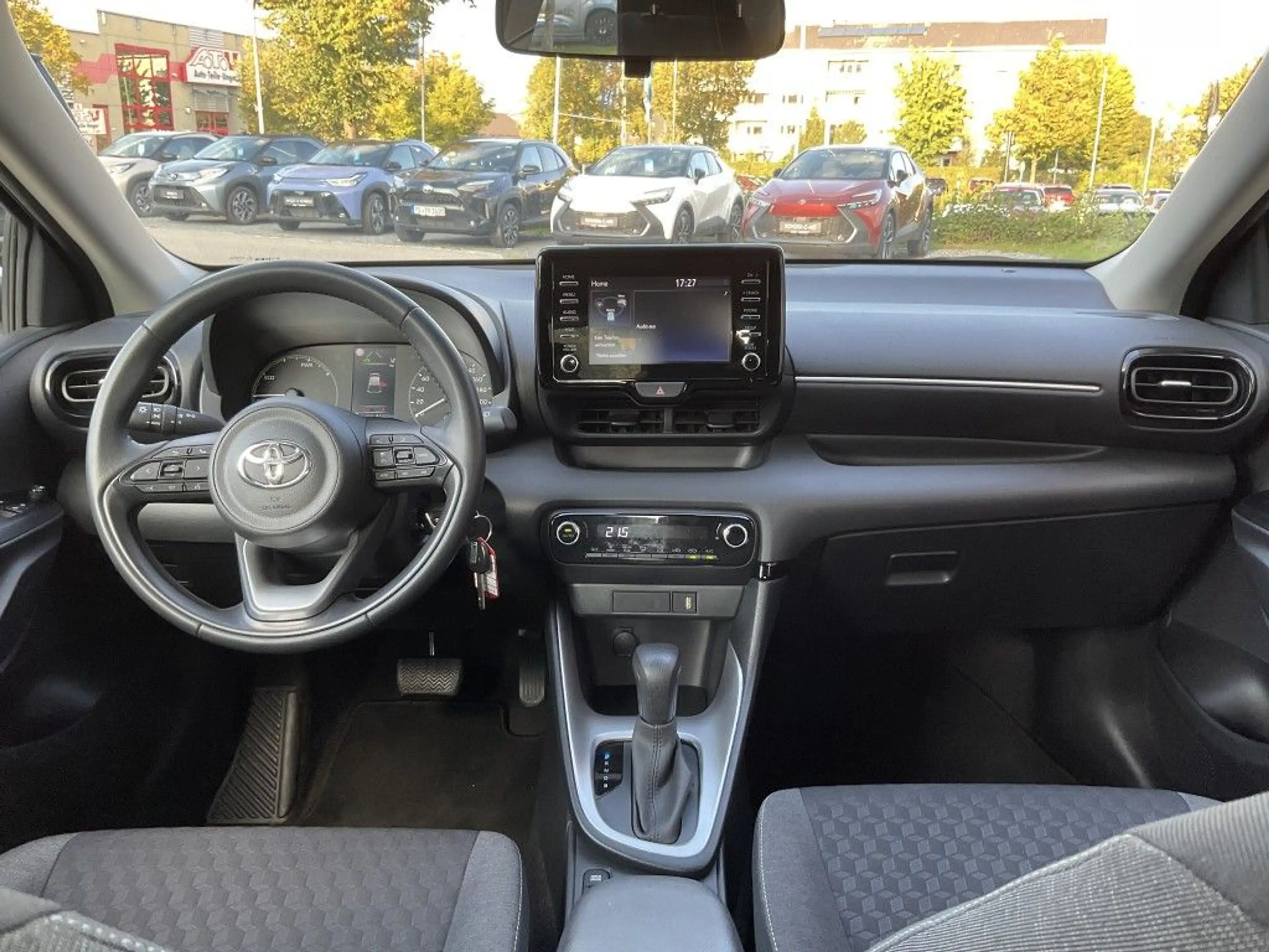 Toyota Yaris Hybrid 1.5 VVT-i Comfort — photo 10
