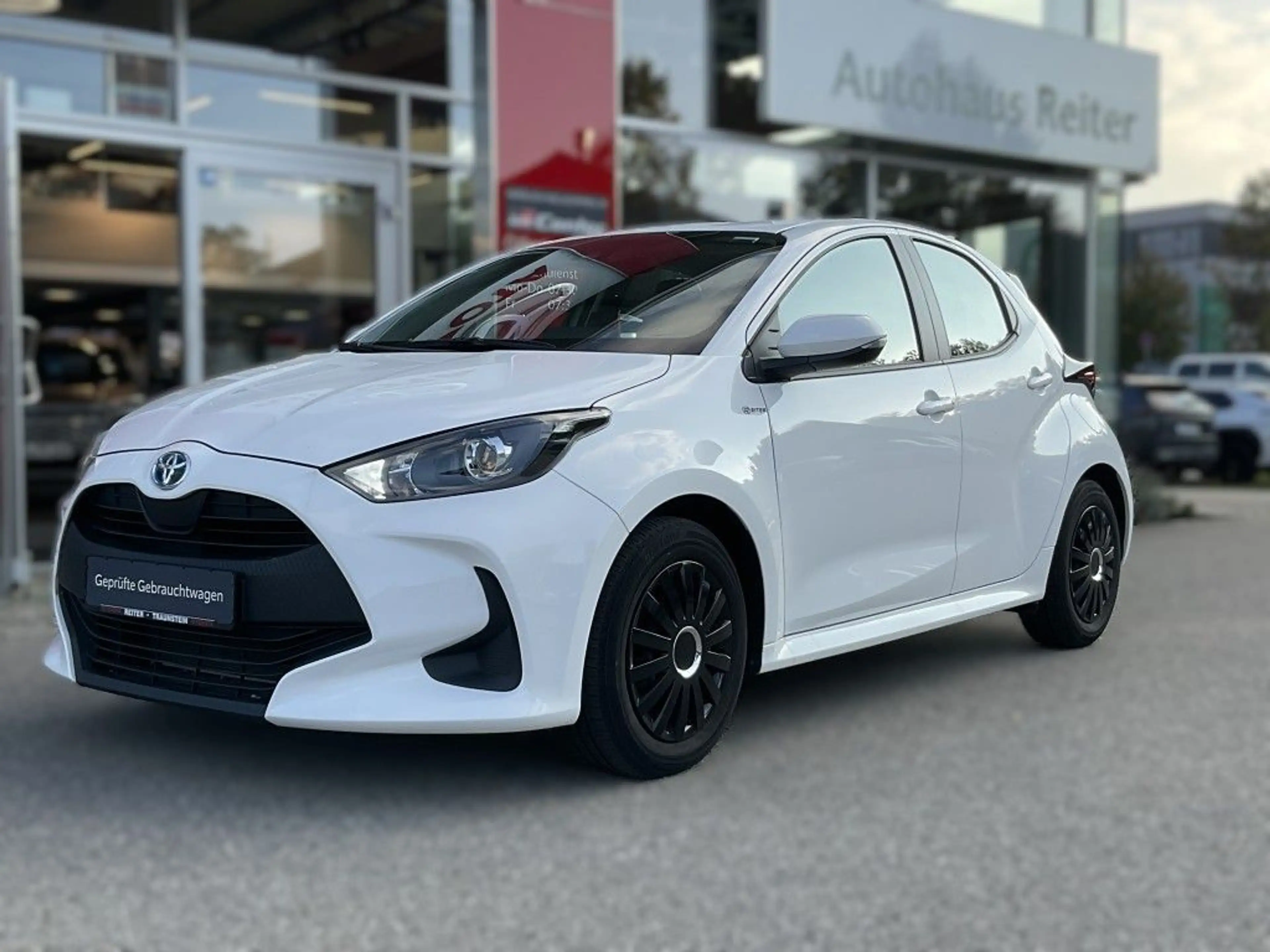 Toyota Yaris Hybrid 1.5 VVT-i Comfort