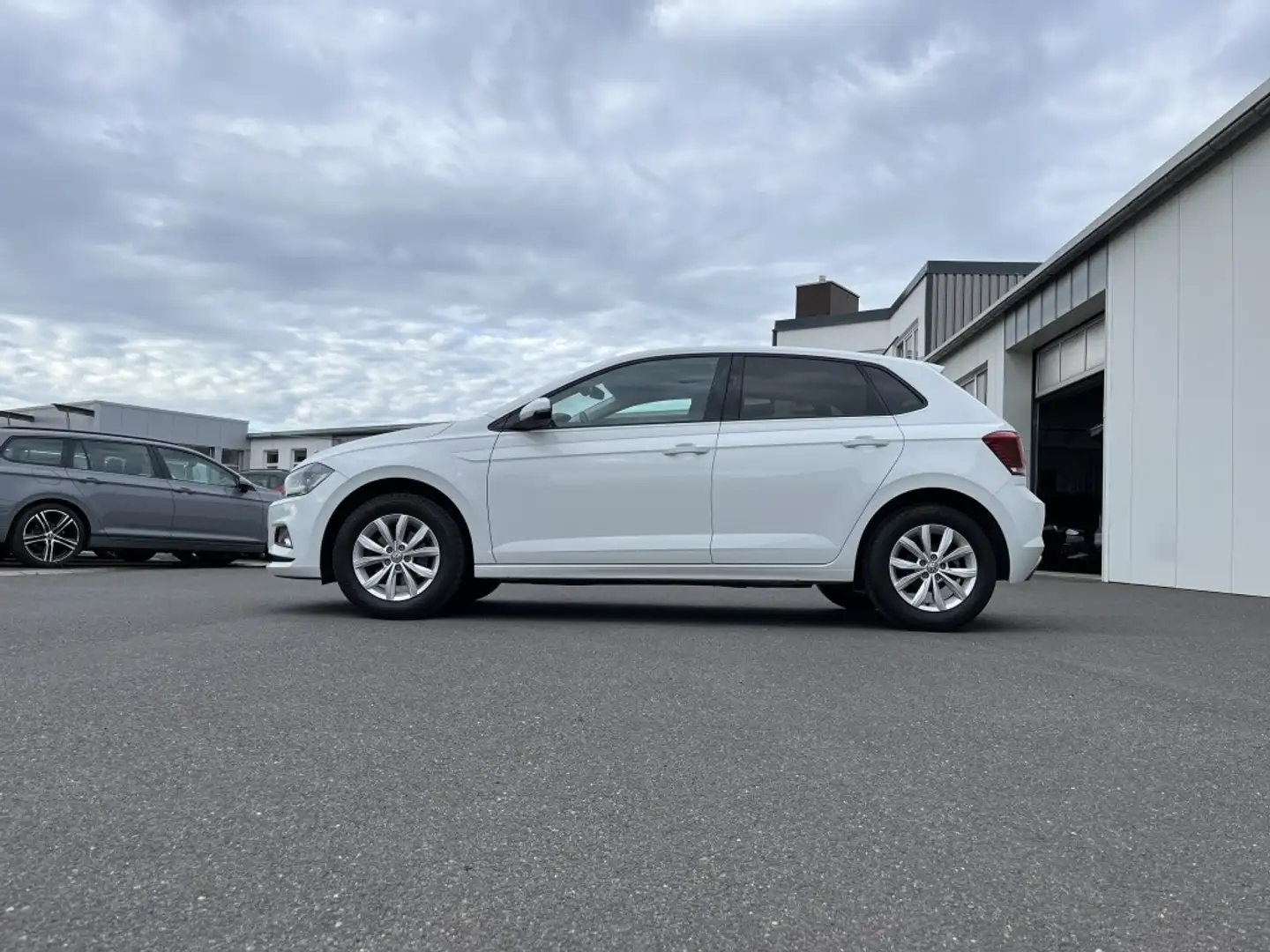 Volkswagen Polo 1.0 TSI Highline Active Info Navi LED SHZ PDC Klim Blanc - 2