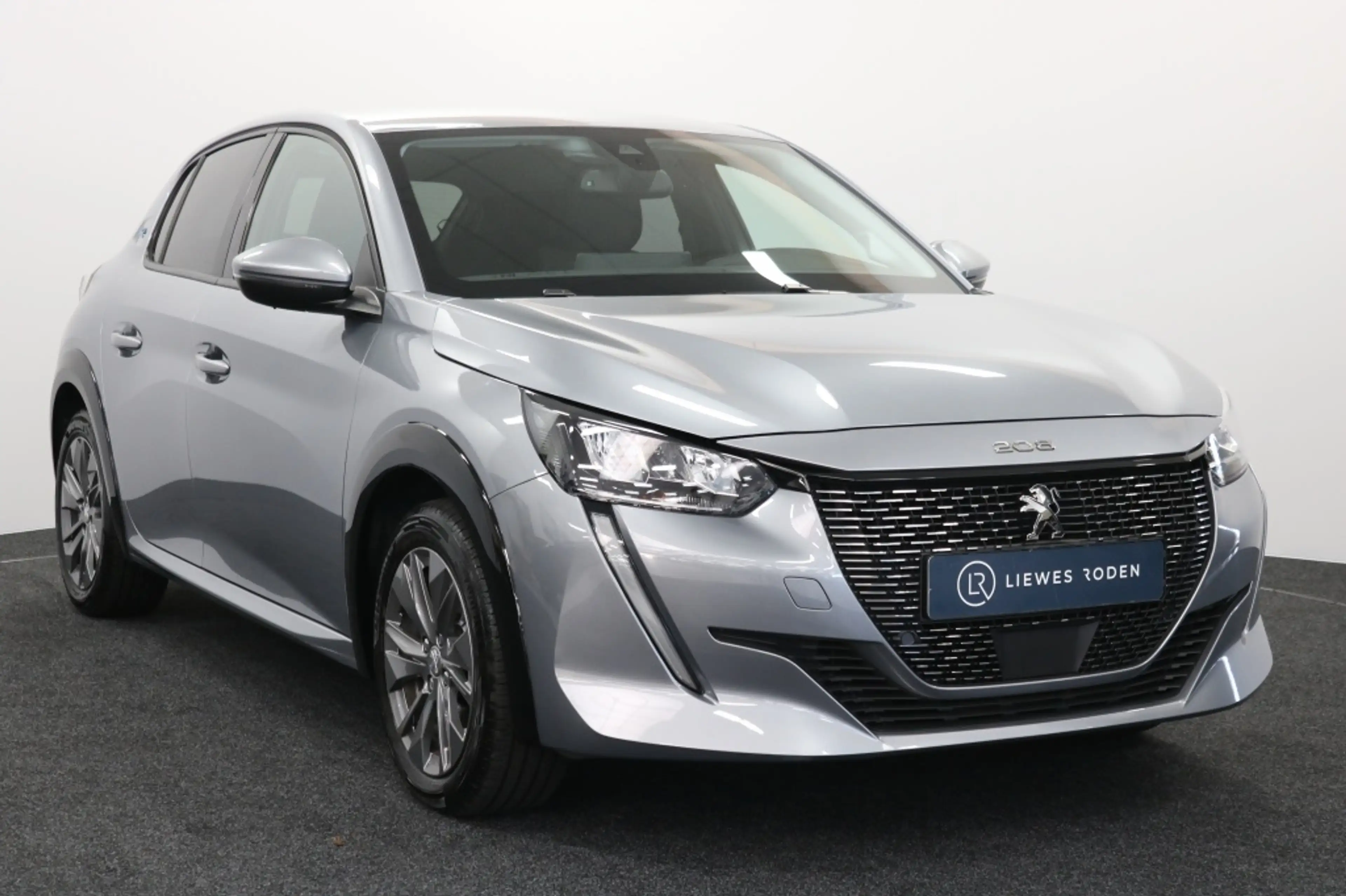 Peugeot e-208 5-drs Allure Pack 50 kWh — photo 15