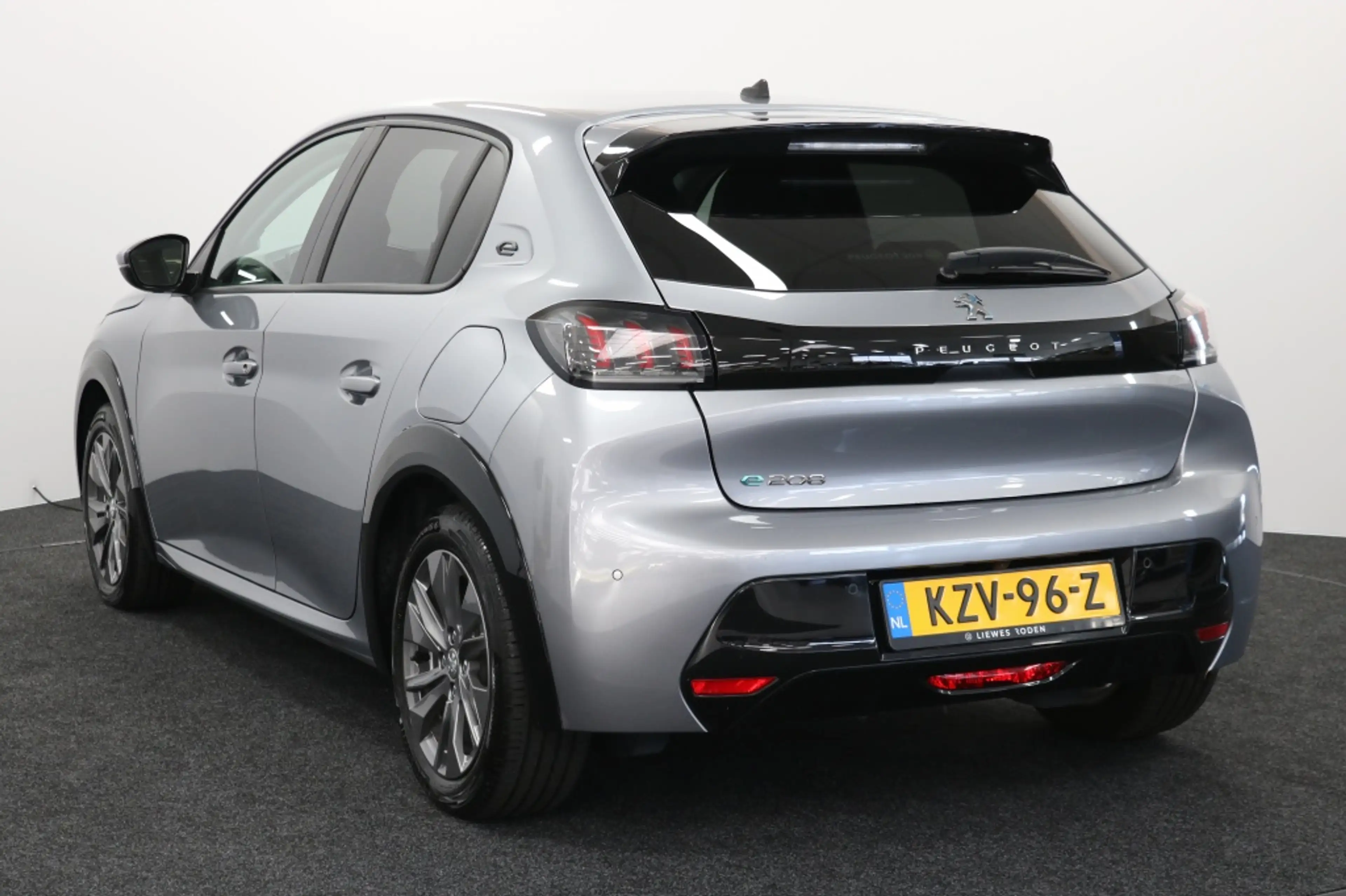 Peugeot e-208 5-drs Allure Pack 50 kWh — photo 12