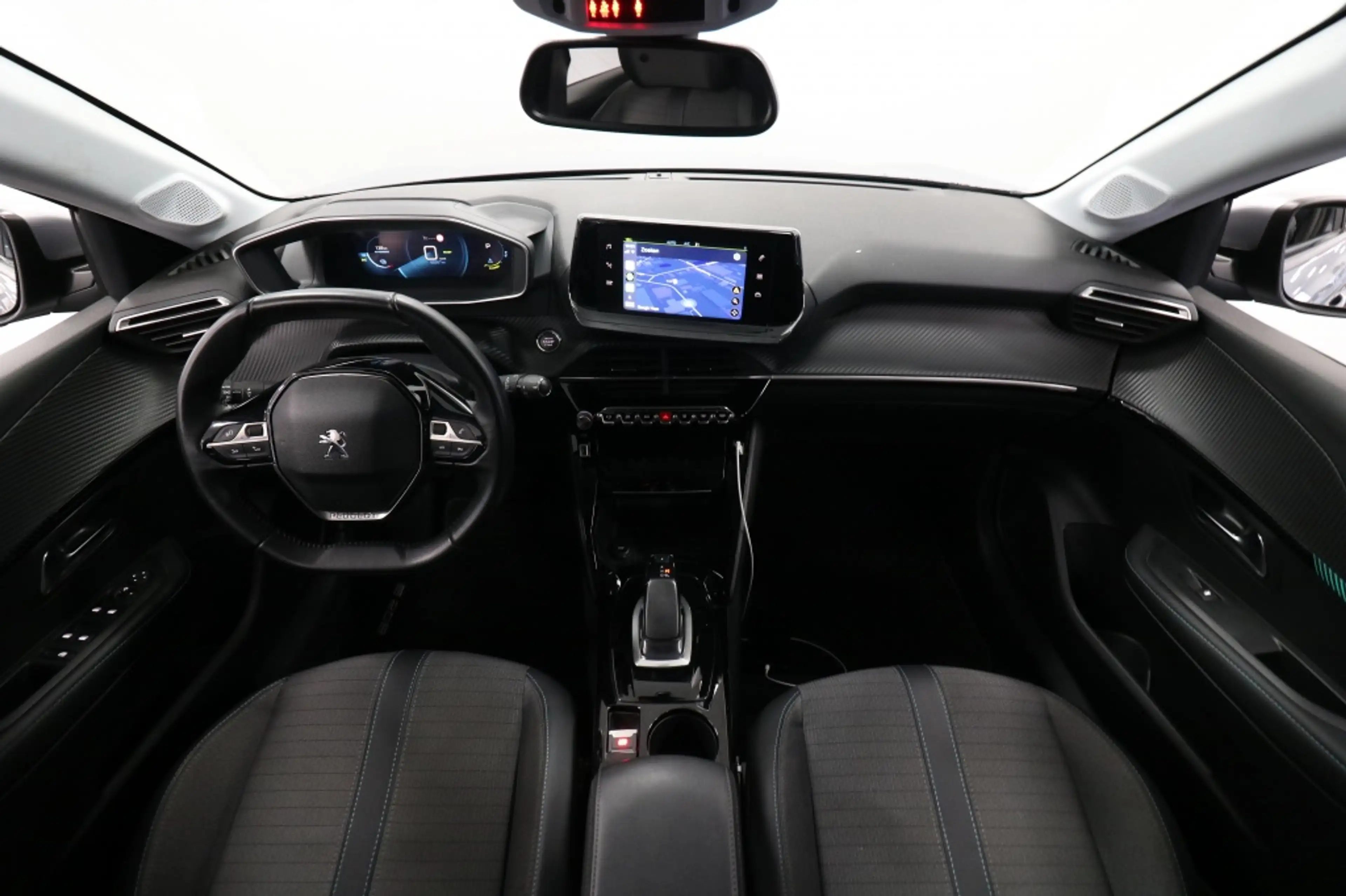 Peugeot e-208 5-drs Allure Pack 50 kWh — photo 2
