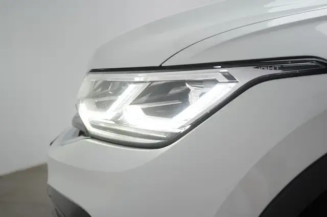 Volkswagen Tiguan view 10