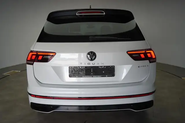 Volkswagen Tiguan view 6