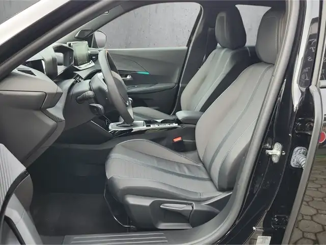 Peugeot 2008 view 9