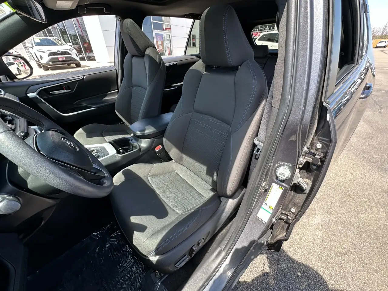 Toyota RAV 4 снимка Toyota RAV 4