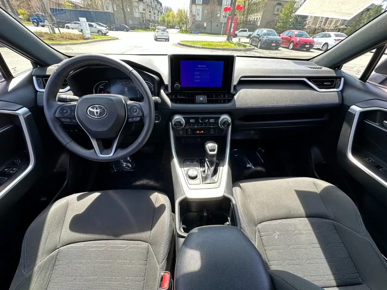 Toyota RAV 4 снимка Toyota RAV 4
